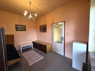Na predaj 3-izbový dom, 89 m², Ilava, Sládkovičova
