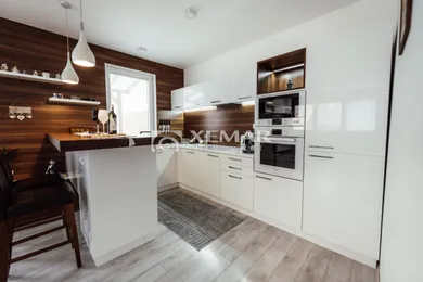 Na prenájom 2-izbový byt, 57 m², Banská Bystrica