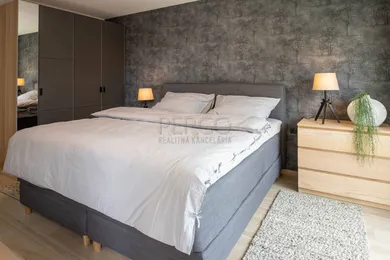 Na prenájom 2-izbový byt, 45 m², Bratislava-Nové Mesto