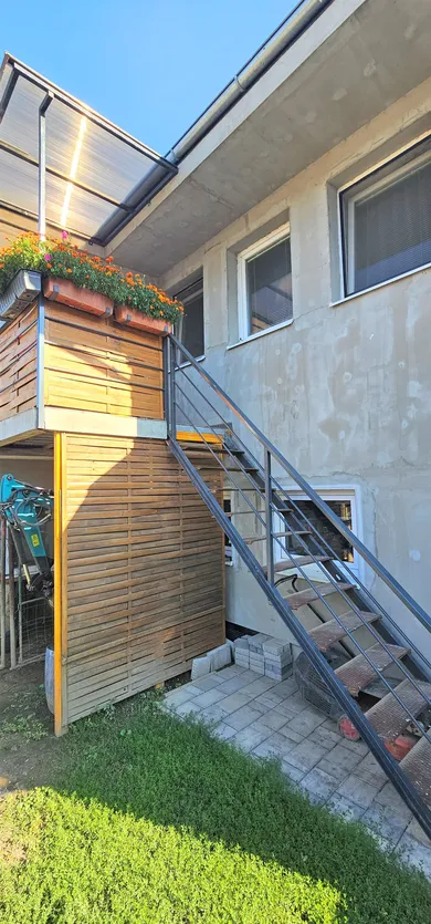 Na prenájom 2-izbový byt, 38 m², Hlohovec, Bezručova