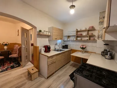 Na predaj 2-izbový dom, 127 m², Červeník