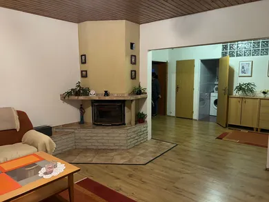 Na predaj 4-izbový dom, 170 m², Pezinok, Dobšinského