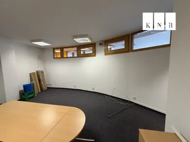 Na predaj komerčné, 180 m², Bratislava-Nové Mesto, Trnavská