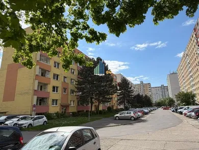 Квартири в оренду, 3-кімнатні, Bratislava-Petržalka · €650
