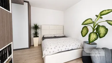 Na prenájom 1-izbový byt, 39 m², Banská Bystrica