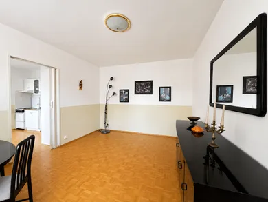 Na prenájom 1-izbový byt, 34 m², Senec, Bernolákova