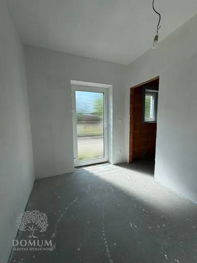 Na predaj dom, 104 m², Košecké Podhradie