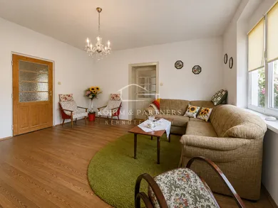 Na predaj 3-izbový dom, 173 m², Farná