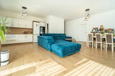 Na predaj 5-izbový dom, 125 m², Senec, Rybárska
