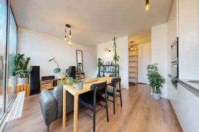 Na predaj 2-izbový byt, 51 m², Bratislava-Vrakuňa, Ráztočná