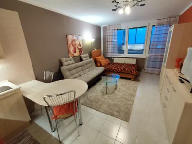 Byty na prenájom 1-izbový, Bratislava-Rača · €600