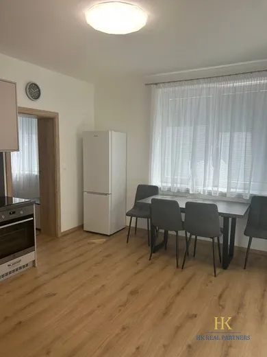 Na prenájom 3-izbový byt, 80 m², Malacky, Gen. M. R. Štefánika