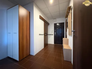 Na predaj 2-izbový byt, 67 m², Levice