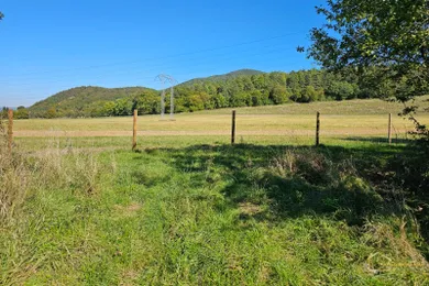 Na predaj pozemok, Košeca, Za Barborkou
