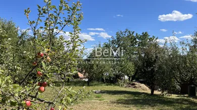 Na predaj pozemok, 385 m², Banská Bystrica