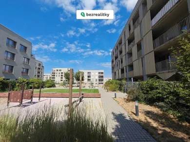 Na predaj 2-izbový byt, 47 m², Bratislava-Devínska Nová Ves
