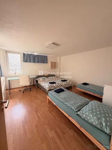 Na predaj 4-izbový byt, 95 m², Bratislava-Nové Mesto