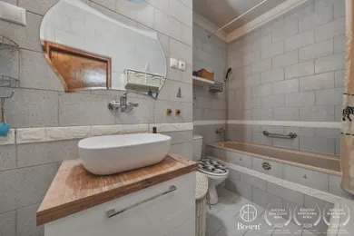 Na predaj 12-izbový dom, 138 m², Piešťany, Vajanského ulica
