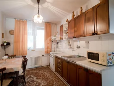 Na predaj 5-izbový dom, 190 m², Michalovce, -