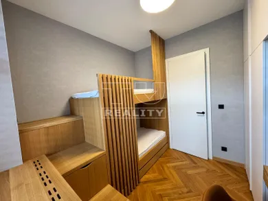 Na prenájom 3-izbový byt, 88 m², Žilina