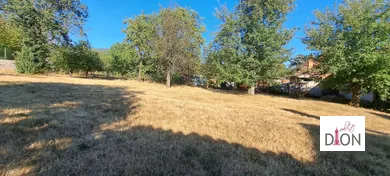 Na predaj dom, 400 m², Pliešovce