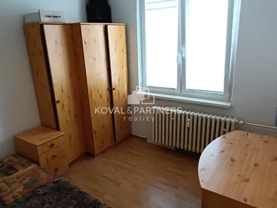 Na predaj 3-izbový byt, 68 m², Nitra, Štúrova