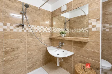 Na predaj 1-izbový byt, 39 m², Banská Bystrica, Tulská