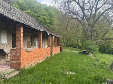 Na predaj dom v Trenčín · €259 000 · Pôvodný stav
