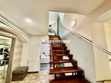 Na predaj dom, 183 m², Vieska, -