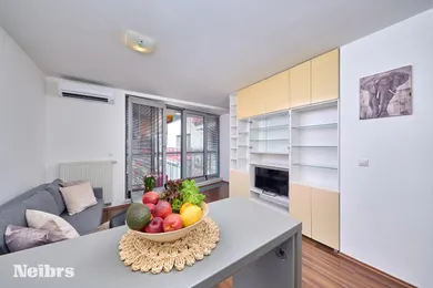 Na predaj 1-izbový byt, 40 m², Bratislava-Karlova Ves, Staré Grunty