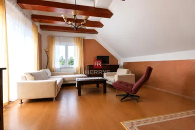 Apartments for rent, 3-room in Bratislava-Nové Mesto · €1,000