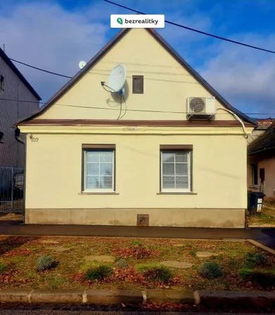 Na predaj 2-izbový dom, 89 m², Bratislava-Rača