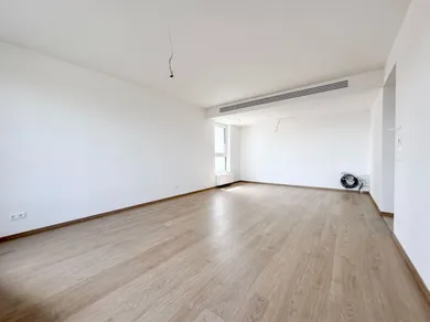 Na predaj 3-izbový byt, 99 m², Bratislava-Ružinov, Košická