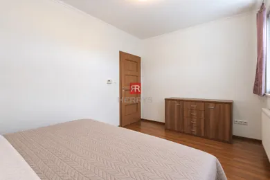 Na predaj 2-izbový byt, 63 m², Bratislava-Dúbravka, Agátová