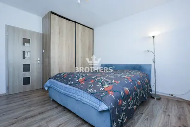 Na predaj 3-izbový byt, 79 m², Bratislava-Vrakuňa, Stavbárska