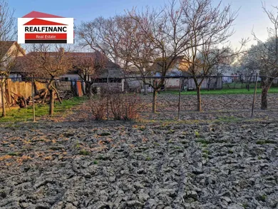 Na predaj pozemok, 959 m², Madunice