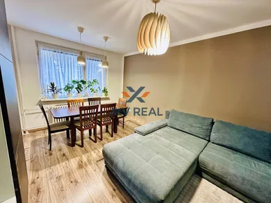 Na predaj 3-izbový byt, 65 m², Sereď, Námestie Slobody