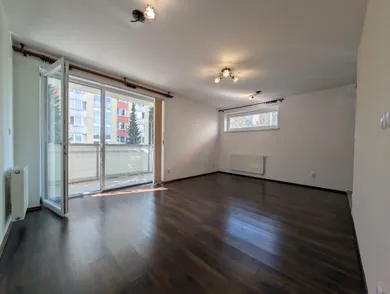 Na predaj 3-izbový byt, 70 m², Banská Bystrica, Kyjevské námestie