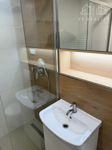 Na prenájom 1-izbový byt, 29 m², Trnava, Veterná 1