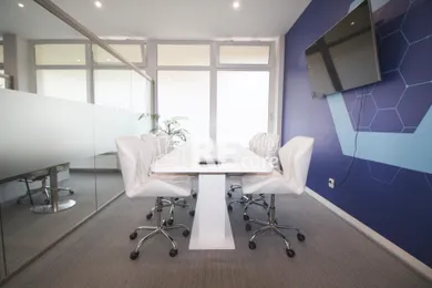 Na prenájom komerčné, 186 m², Bratislava-Petržalka, Šustekova