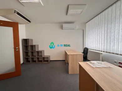 Na prenájom komerčné, 15 m², Dunajská Streda
