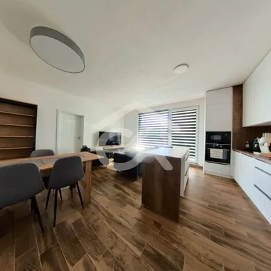 Na prenájom 3-izbový byt, 68 m², Nitra