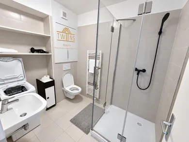 Na prenájom 2-izbový byt, 44 m², Bratislava-Karlova Ves, Staré Grunty