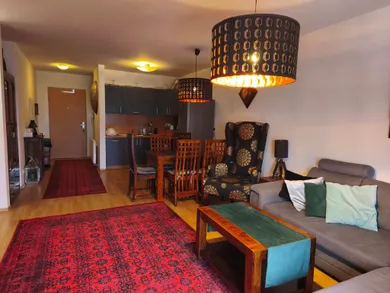 Na predaj 3-izbový byt, 78 m², Bratislava-Nové Mesto, Bajkalská