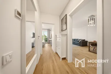 Na predaj 2-izbový byt, 61 m², Komárno, Parná ul.