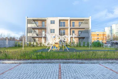 Na predaj 3-izbový byt, 78 m², Dunajská Streda