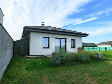 Na predaj dom, 88 m², Hrubá Borša, Rezidenčná