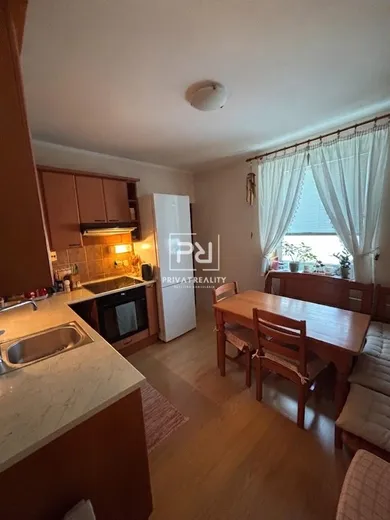 Na predaj 3-izbový byt, 77 m², Bratislava-Vrakuňa, Bebravská