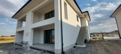 Na predaj 3-izbový byt, 98 m², Veľký Meder