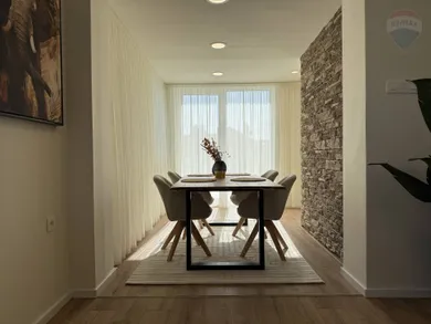 Domy na sprzedaż, 5-pokojowe, Hviezdoslavov · €489 000